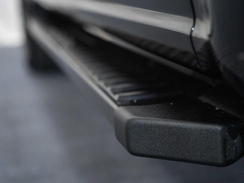 Used 2023 Ford F150 Lariat w/ Equipment Group 502A High image 21