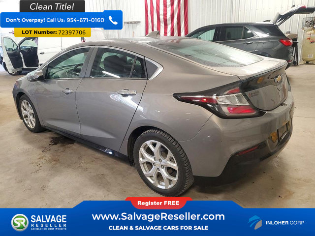 Used 2017 Chevrolet Volt Premier w/ Driver Confidence II Package FWD image 3