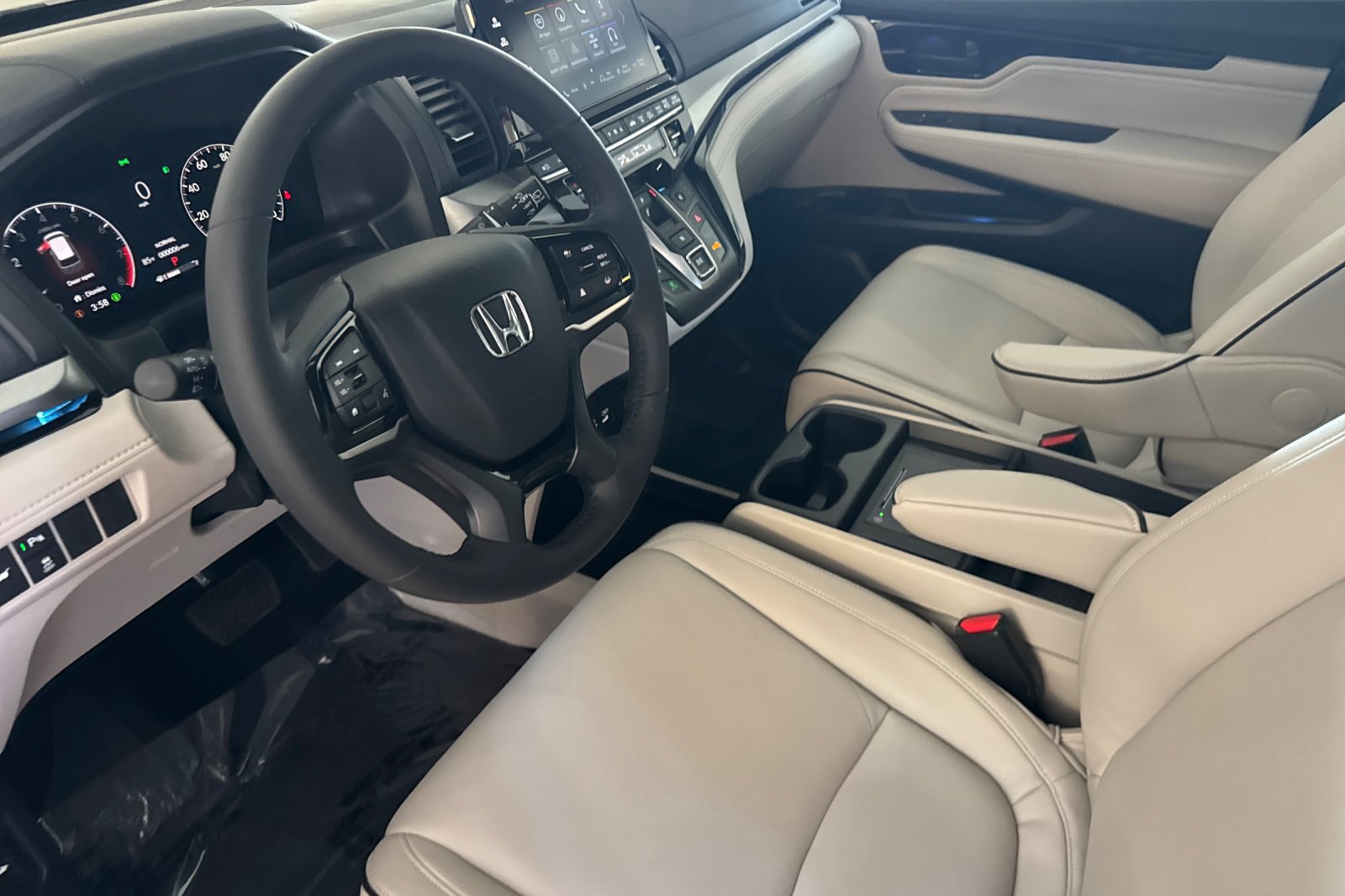 New 2027 Honda Odyssey Touring image 6
