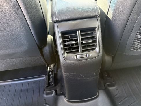 Used 2022 Kia Niro Touring Special Edition image 25