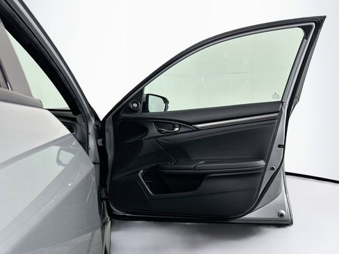 Used 2018 Honda Civic Sport Touring image 32