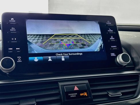 Used 2022 Honda Accord Sport image 12