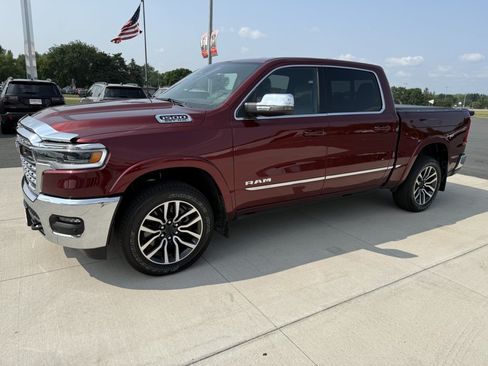 Used 2025 RAM 1500 Limited AWD/4WD image 4