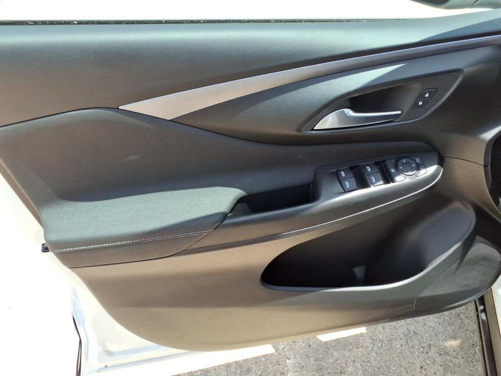 New 2026 Buick Envista Sport Touring FWD image 15