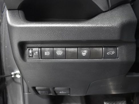 Used 2023 Toyota RAV4 XLE Premium image 19