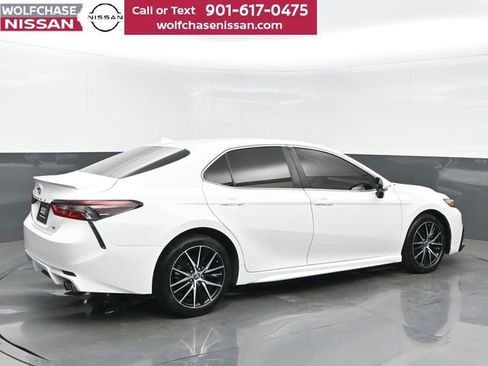 Used 2023 Toyota Camry SE FWD image 6