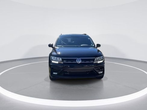 Certified 2021 Volkswagen Tiguan SE R-Line image 3