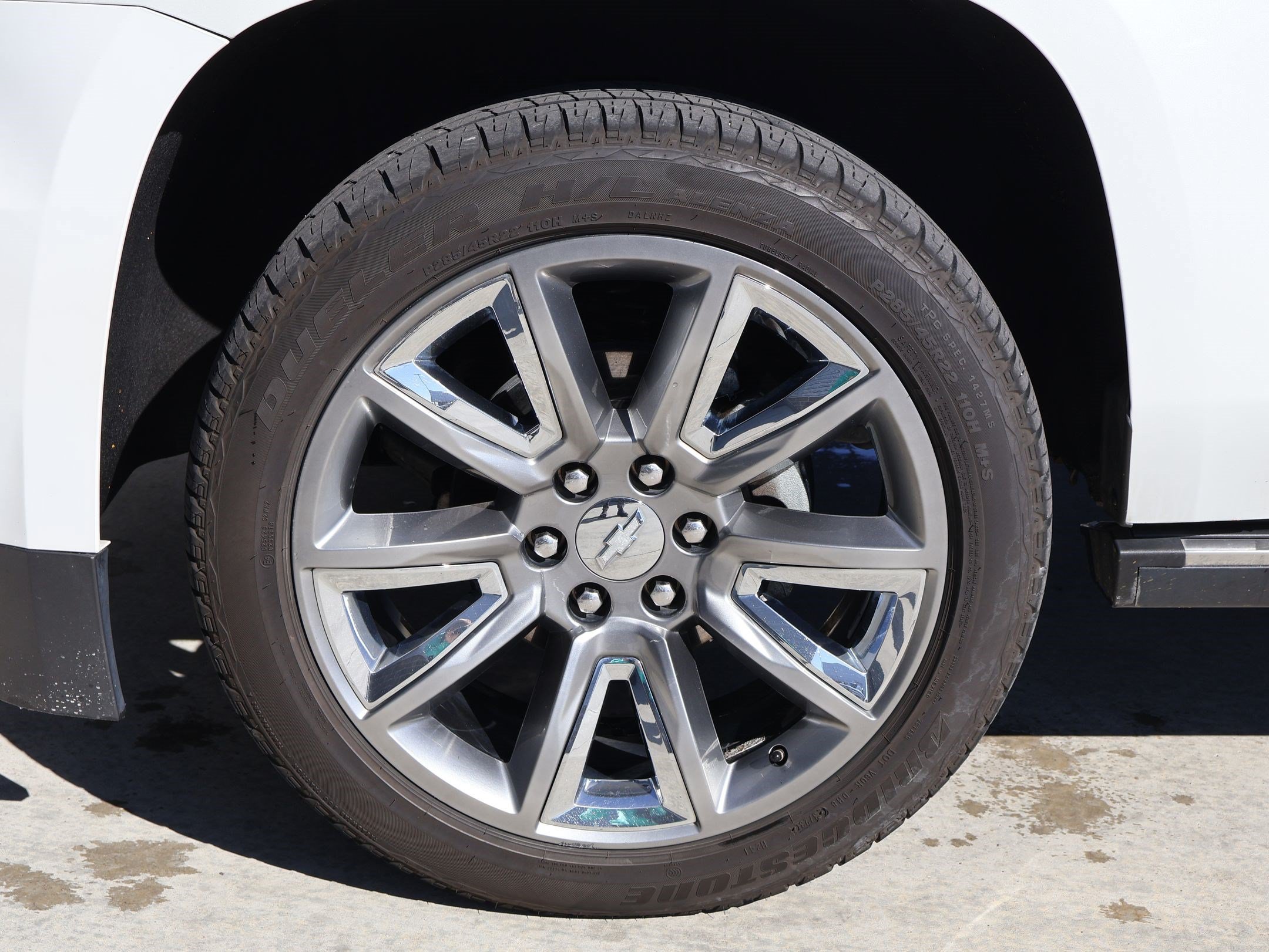 Used 2016 Chevrolet Tahoe LTZ AWD/4WD image 12