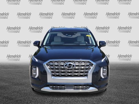 Used 2020 Hyundai Palisade Limited w/ Winter Weather Package AWD/4WD image 3