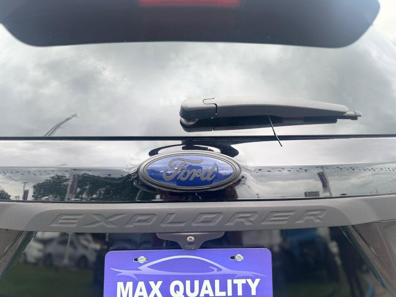 Used 2017 Ford Explorer Limited w/ Equipment Group 301A FWD image 37