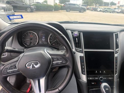 Used 2020 INFINITI Q50 Luxe RWD image 9