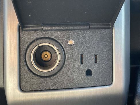 Used 2020 Ford F150 Platinum w/ Equipment Group 701A Luxury image 23