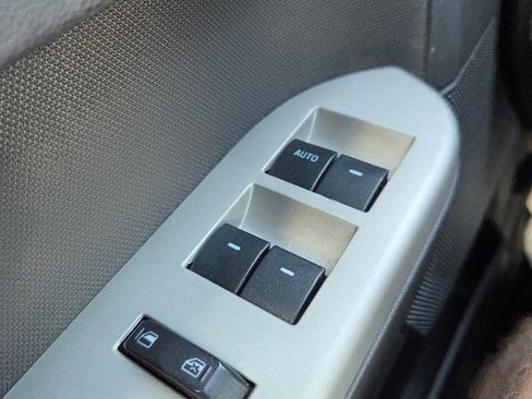 Used 2012 Ford Escape XLT image 22