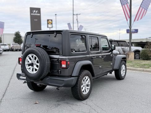 Used 2023 Jeep Wrangler Sport S image 8