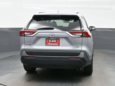 Used 2025 Toyota RAV4 XLE AWD/4WD image 5