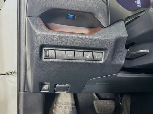 Certified 2020 Toyota RAV4 Limited AWD/4WD image 11
