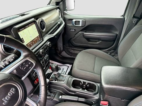 Used 2021 Jeep Wrangler Unlimited Rubicon 4xe w/ Cold Weather Group AWD/4WD image 25