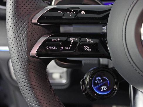 Certified 2025 Mercedes-Benz GLE 53 AMG 4MATIC Coupe image 19