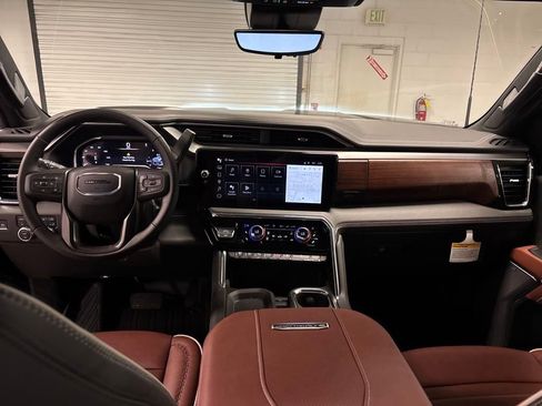 New 2025 GMC Sierra 2500 Denali Ultimate image 27