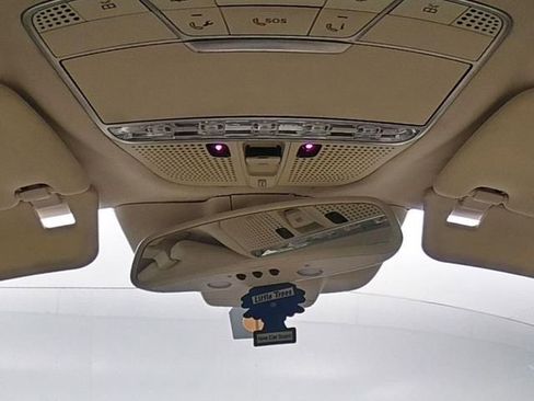 Used 2017 Mercedes-Benz S 550 Sedan image 28
