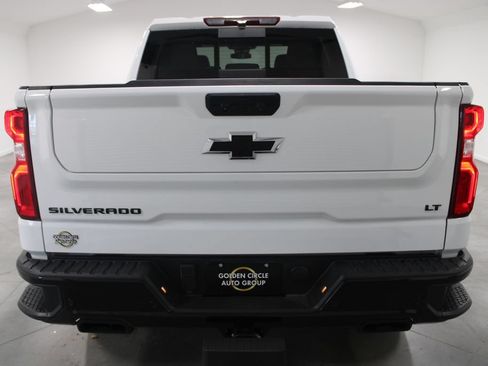 Used 2025 Chevrolet Silverado 1500 LT Trail Boss w/ LT Trail Boss Premium Package AWD/4WD image 8