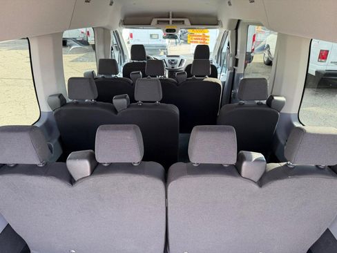 Used 2018 Ford Transit 350 XL image 43
