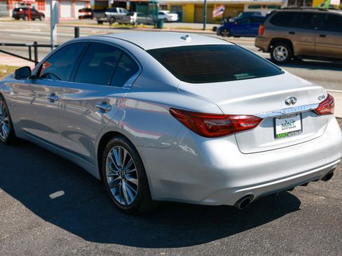 Used 2018 INFINITI Q50 Luxe image 8