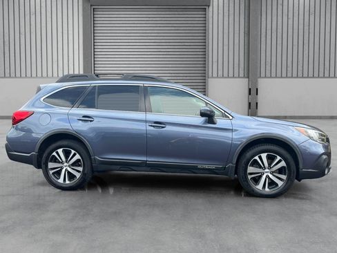 Used 2018 Subaru Outback 2.5i Limited AWD/4WD image 33