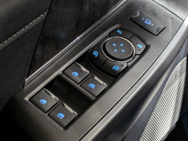 Used 2025 Ford F250 Lariat w/ Black Appearance Package AWD/4WD image 23