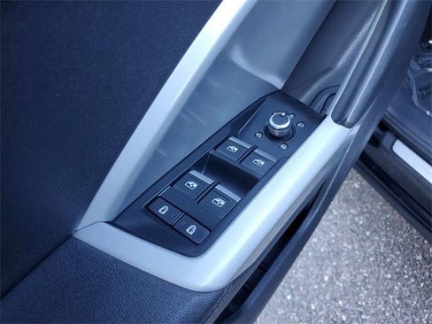 Used 2023 Audi Q3 2.0T Premium image 73