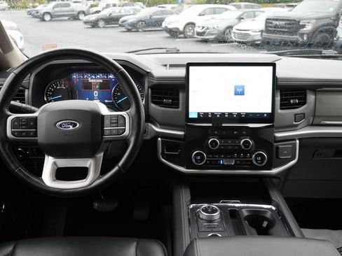 Used 2024 Ford Expedition XLT AWD/4WD image 20