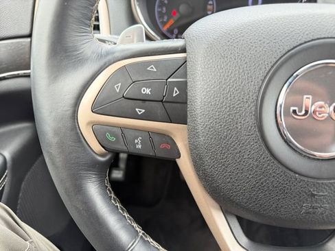 Used 2016 Jeep Grand Cherokee Limited AWD/4WD image 23