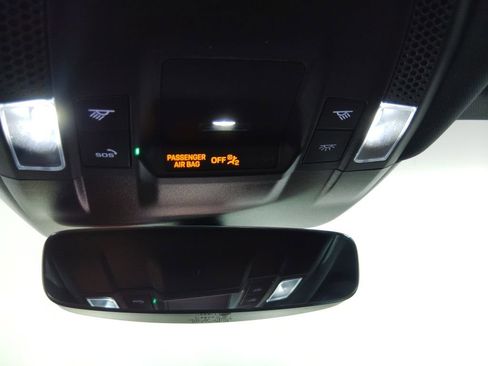 Used 2022 Porsche Taycan 4 Cross Turismo image 28