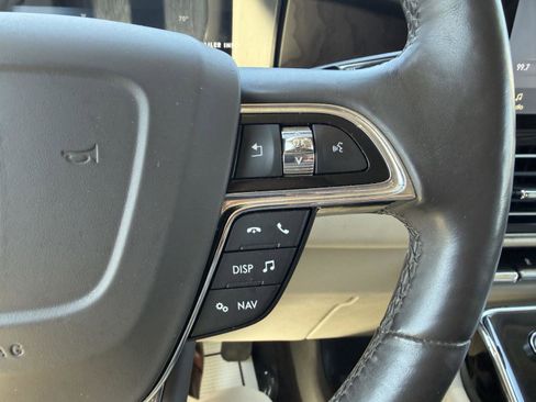 Used 2021 Lincoln Navigator 4WD image 16