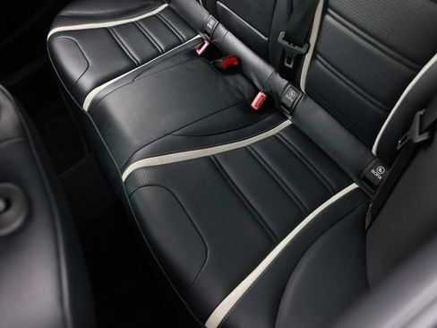 Used 2015 Mercedes-Benz C 63 AMG S image 13