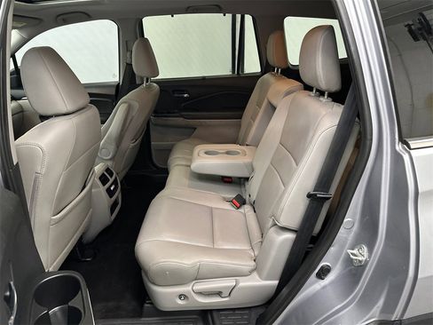 Used 2021 Honda Pilot Special Edition image 24