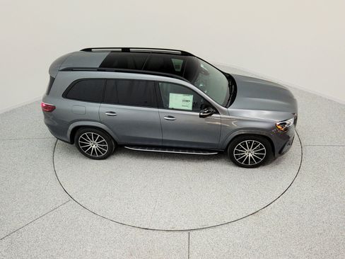New 2026 Mercedes-Benz GLS 580 4MATIC image 19