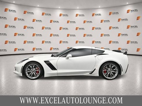 Used 2016 Chevrolet Corvette Z06 w/ 2LZ Preferred Equipment Group RWD image 2