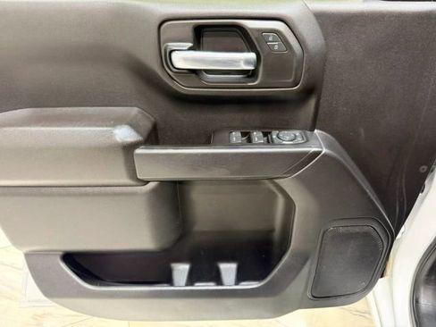 Used 2023 Chevrolet Silverado 1500 Custom RWD image 10