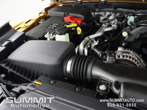 New 2026 Jeep Gladiator Mojave w/ Safety Group AWD/4WD image 19