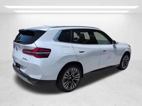 New 2026 BMW X3 xDrive30i w/ Premium Package AWD/4WD image 4