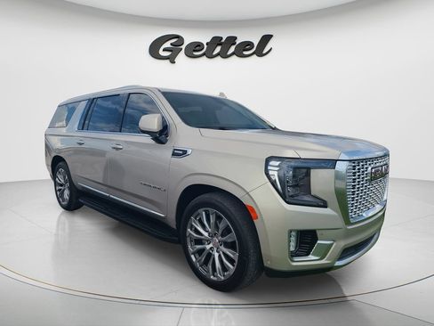 Used 2024 GMC Yukon XL Denali w/ Advanced Technology Package AWD/4WD image 2