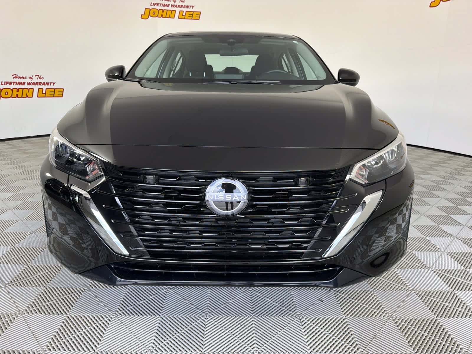 Used 2025 Nissan Sentra SV FWD image 8