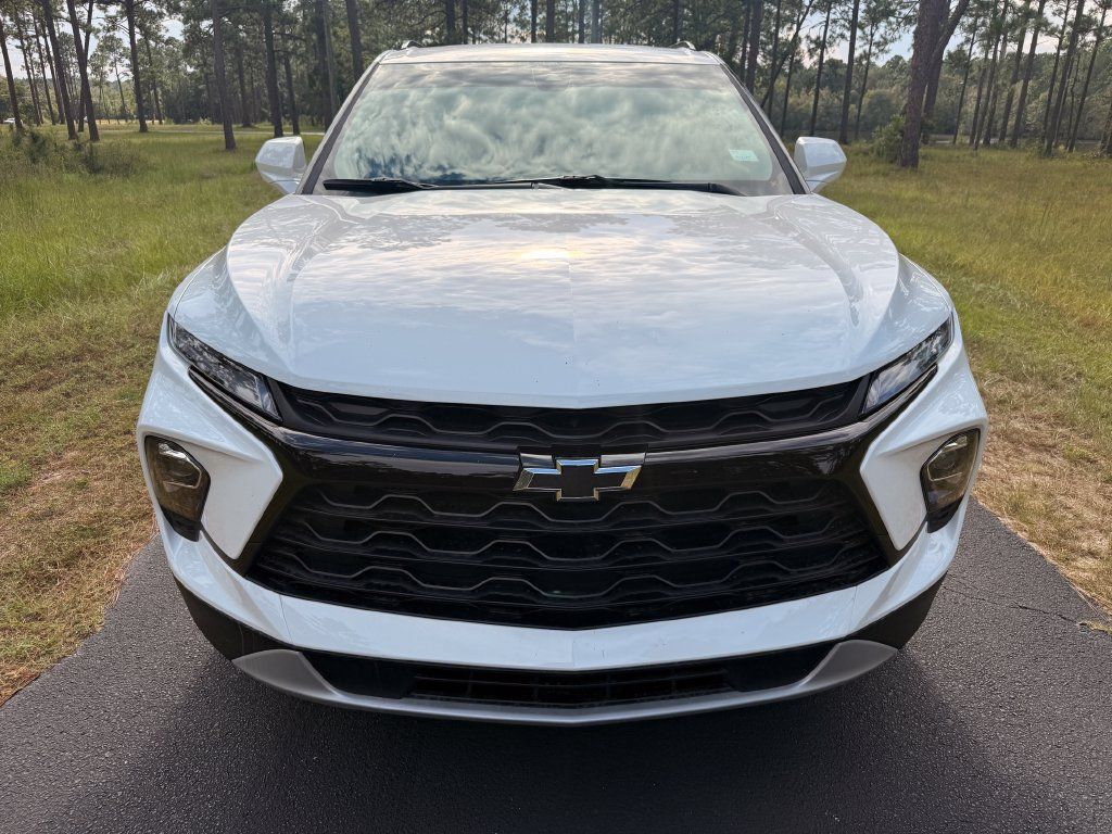 New 2026 Chevrolet Blazer LT w/ Convenience Package FWD image 8