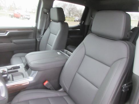 New 2026 GMC Sierra 1500 Elevation w/ Elevation Premium Package image 13