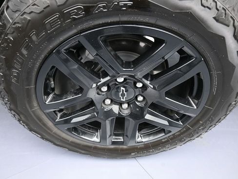 Used 2024 Chevrolet Colorado Trail Boss image 39