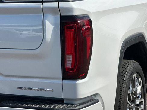 Used 2023 GMC Sierra 1500 Denali Ultimate AWD/4WD image 24
