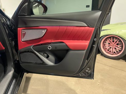 Used 2024 Maserati Grecale Trofeo image 43