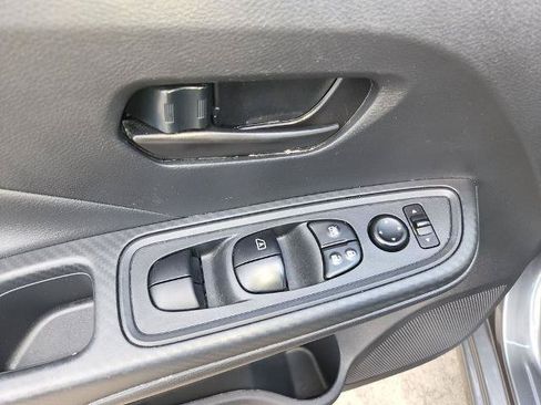 Certified 2025 Nissan Versa S w/ Trunk Package FWD image 29