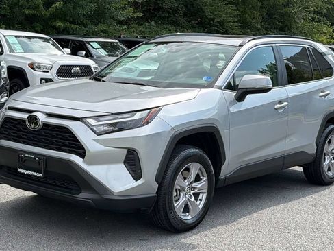 Used 2025 Toyota RAV4 XLE w/ Convenience Package AWD/4WD image 2